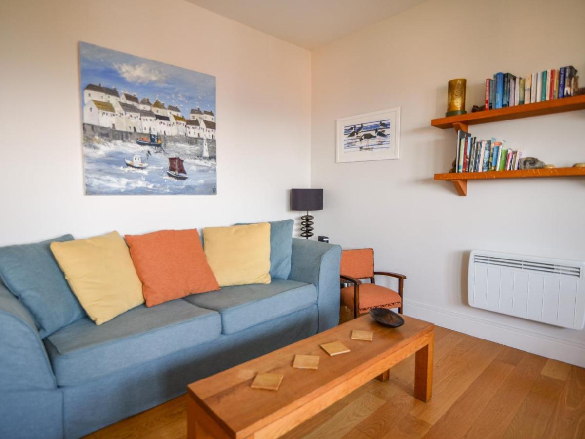 3 Coram Tower Apartment Lyme Regis Bagian luar foto