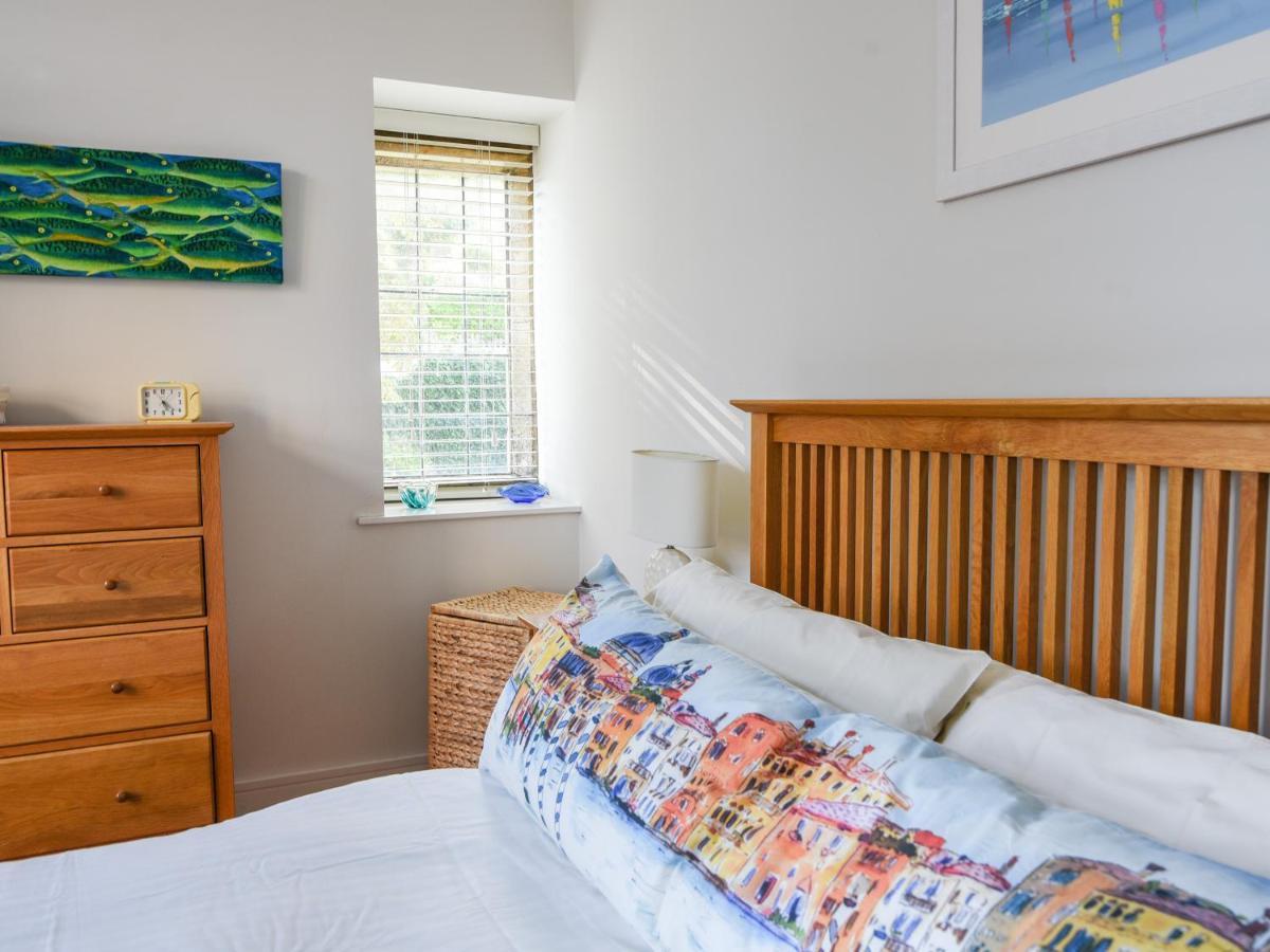 3 Coram Tower Apartment Lyme Regis Bagian luar foto